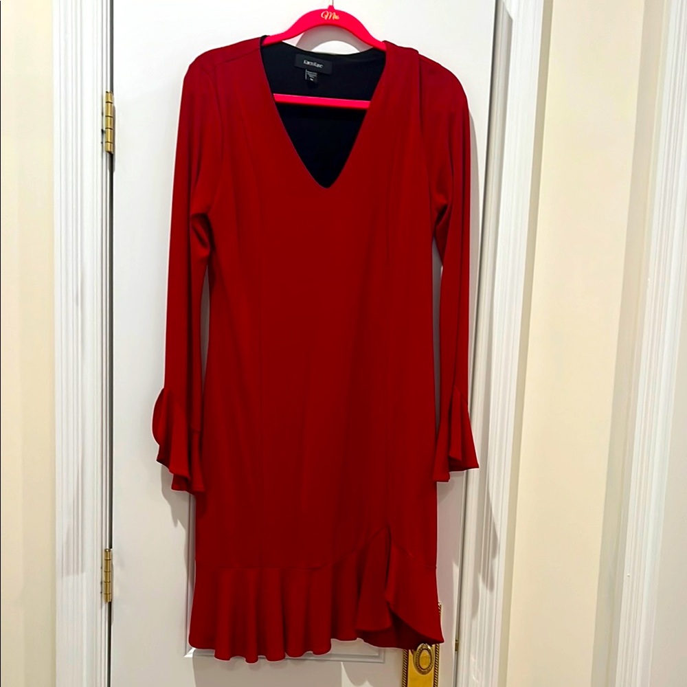 Elegant Red Long-Sleeve Dress